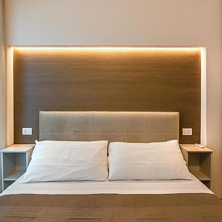 Sea Holidays Apartment マリーナ・ディ・ピエトラサンタ エクステリア 写真