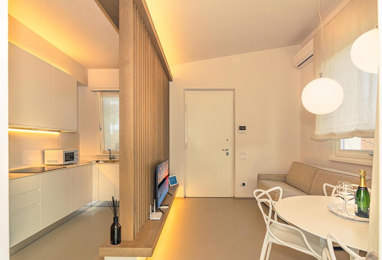 Sea Holidays Apartment マリーナ・ディ・ピエトラサンタ エクステリア 写真